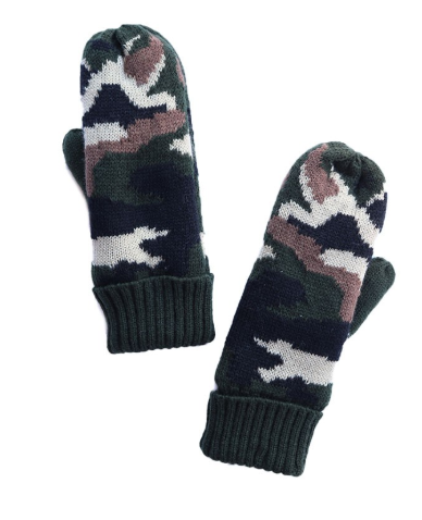 Fleece Lined Camo Mittens